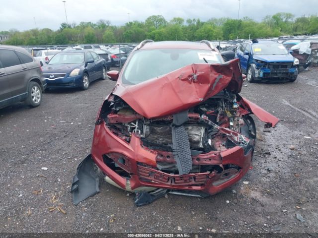 1FMCU0J96FUA94493 Ford Escape Titanium