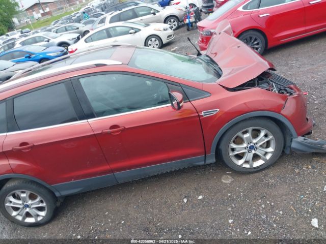 1FMCU0J96FUA94493 Ford Escape Titanium