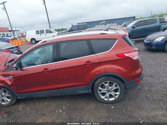 1FMCU0J96FUA94493 Ford Escape Titanium