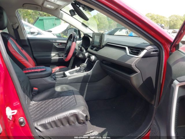 2T3H1RFVXKW051091 Toyota RAV4 LE
