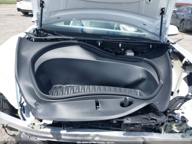 2025 TESLA MODEL 3 5YJ3E1EA7SF903675 Photo 9