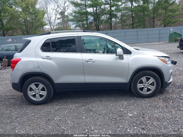 KL7CJLSB3JB639471 Chevrolet Trax Lt