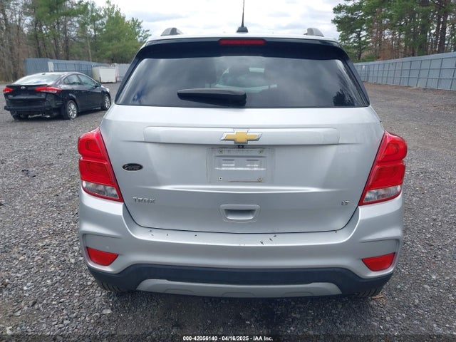 KL7CJLSB3JB639471 Chevrolet Trax Lt