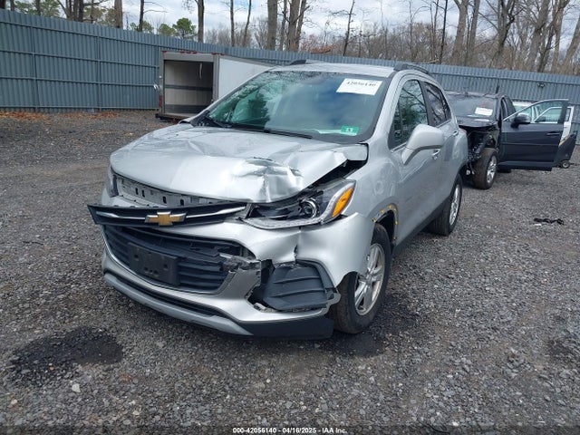 KL7CJLSB3JB639471 Chevrolet Trax Lt
