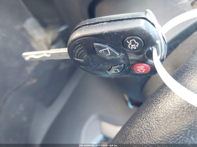1FMCU0GDXHUB66813 Ford ESCAPE SE