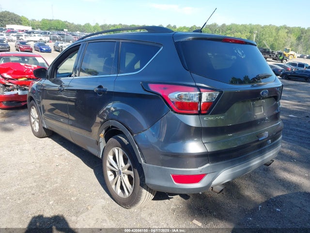 1FMCU0GDXHUB66813 Ford ESCAPE SE