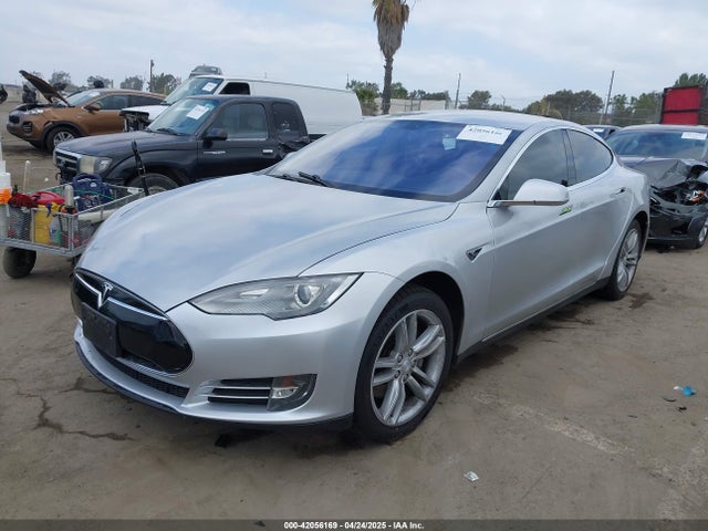 2013 TESLA MODEL S 5YJSA1DG7DFP11382 Photo 1