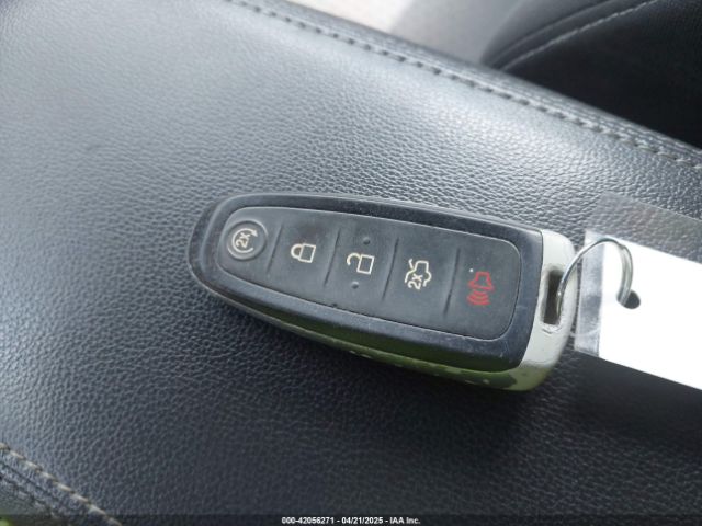 1FMCU0GD3KUA58413 Ford ESCAPE SE