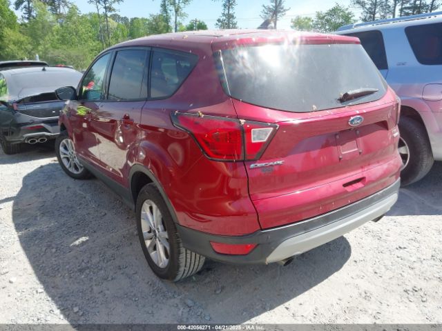 1FMCU0GD3KUA58413 Ford ESCAPE SE