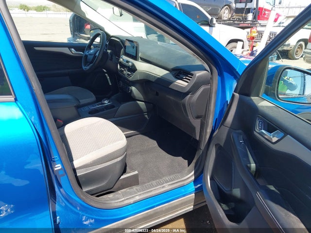 1FMCU9G6XMUA81082 Ford ESCAPE SE