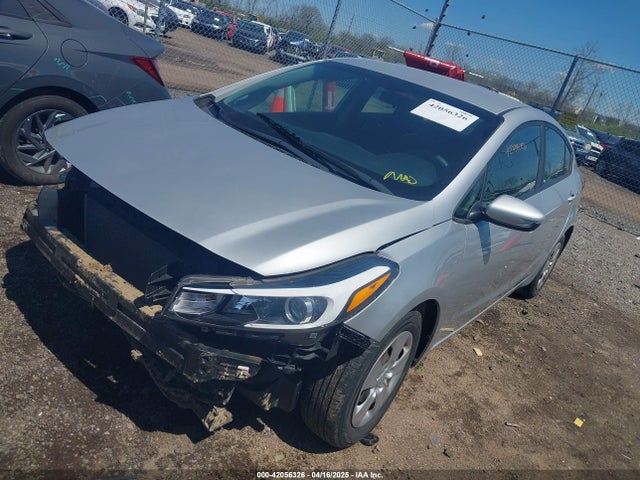 KIA FORTE LX 2017 3KPFK4A74HE025025 Image 2