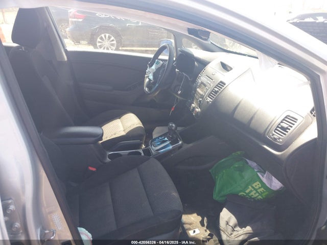 KIA FORTE LX 2017 3KPFK4A74HE025025 Image 5