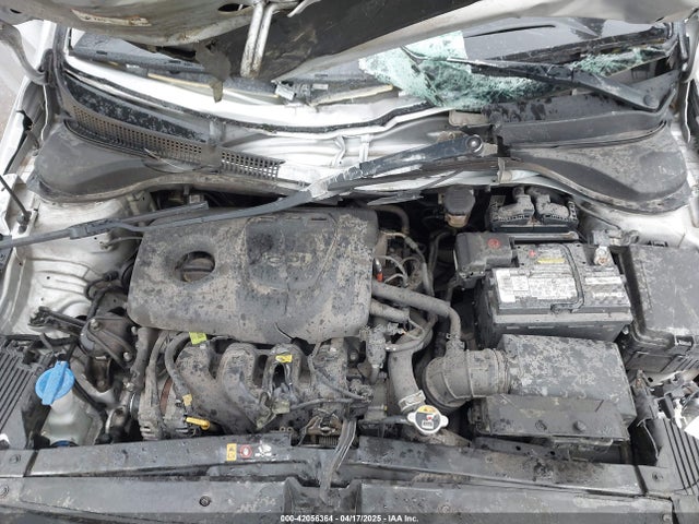 3KPC24A38KE071142 Hyundai ACCENT SE