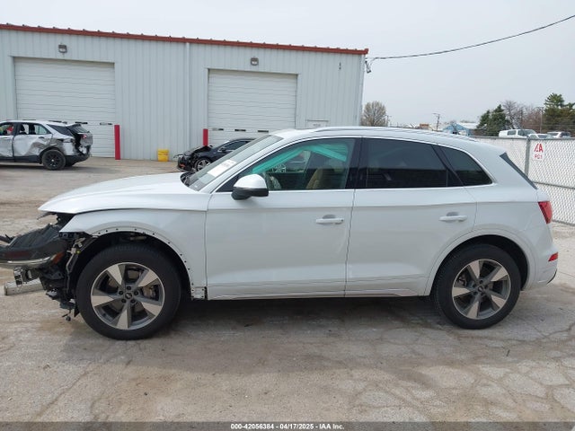 WA1BBAFY6N2094672 Audi 40 tfsi