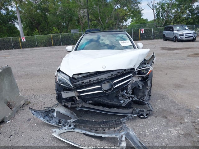 55SWF4KB9FU033439 Mercedes-Benz C 300 4matic/luxury 4matic/sport 4matic