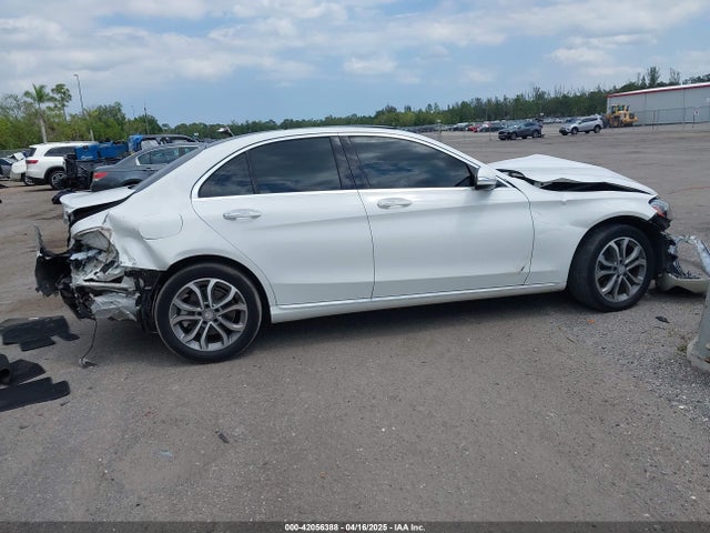 55SWF4KB9FU033439 Mercedes-Benz C 300 4matic/luxury 4matic/sport 4matic