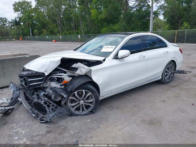 55SWF4KB9FU033439 Mercedes-Benz C 300 4matic/luxury 4matic/sport 4matic