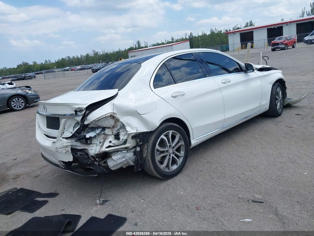 55SWF4KB9FU033439 Mercedes-Benz C 300 4matic/luxury 4matic/sport 4matic