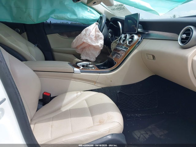 55SWF4KB9FU033439 Mercedes-Benz C 300 4matic/luxury 4matic/sport 4matic