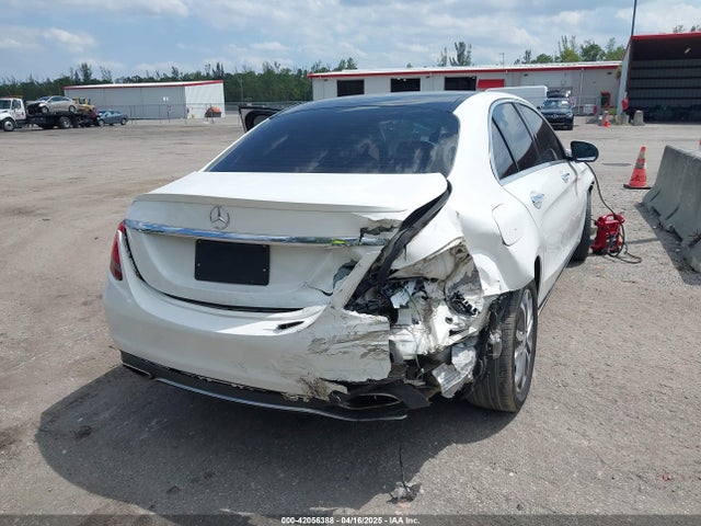 55SWF4KB9FU033439 Mercedes-Benz C 300 4matic/luxury 4matic/sport 4matic