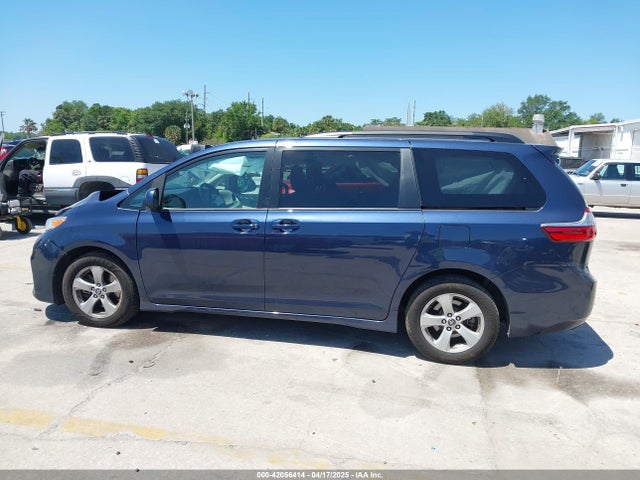 Toyota SIENNA LE 2020 5TDKZ3DC0LS047826 Image 14