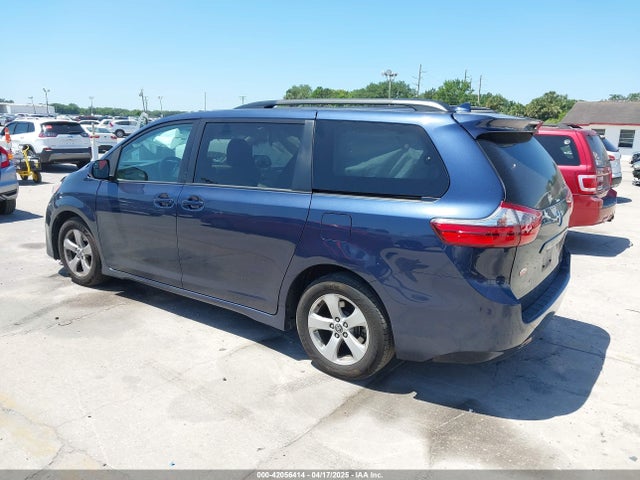 Toyota SIENNA LE 2020 5TDKZ3DC0LS047826 Image 3