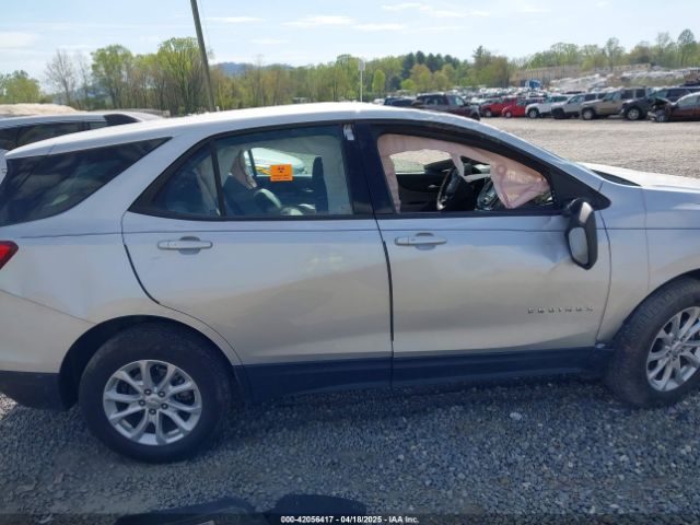 3GNAXHEV0JS504679 Chevrolet EQUINOX LS