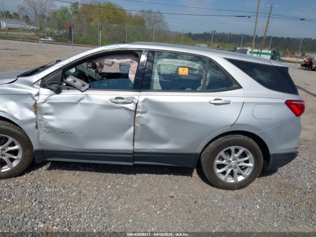3GNAXHEV0JS504679 Chevrolet EQUINOX LS