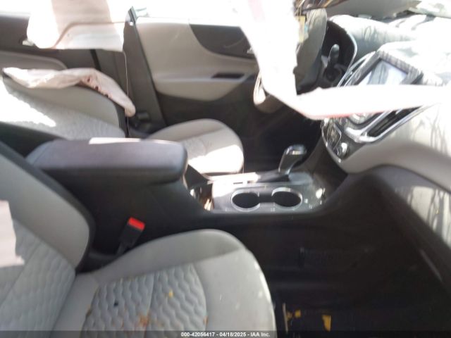 3GNAXHEV0JS504679 Chevrolet EQUINOX LS