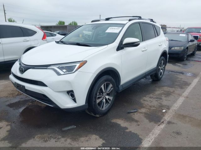 JTMRFREV3HD200681 Toyota Rav4 Xle