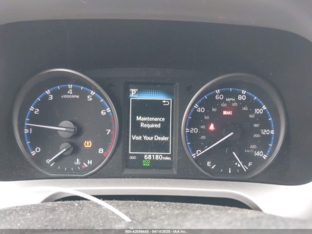 JTMRFREV3HD200681 Toyota Rav4 Xle