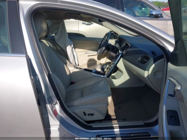 YV1612FS2E1296291 Volvo S60 T5 Platinum