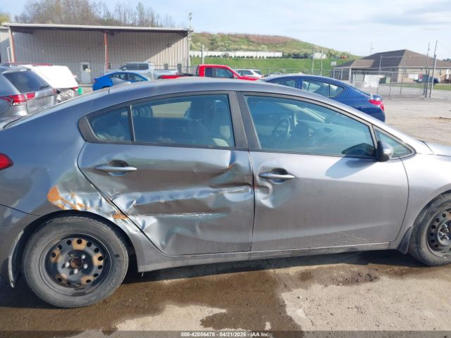 KNAFX4A63G5537603 KIA FORTE LX