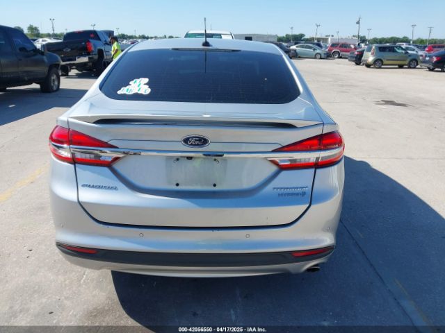 3FA6P0RU8JR247673 Ford Fusion Hybrid Titanium