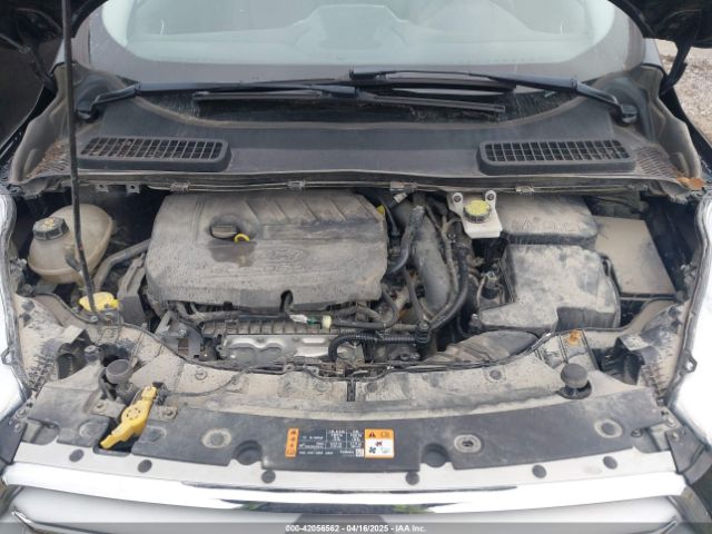 1FMCU9GD9JUD49811 Ford ESCAPE SE
