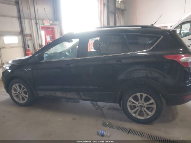 1FMCU9GD9JUD49811 Ford ESCAPE SE