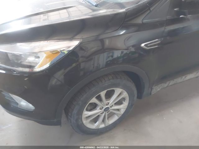 1FMCU9GD9JUD49811 Ford ESCAPE SE