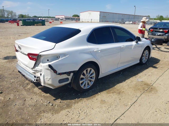 4T1B11HK1JU674343 Toyota CAMRY LE