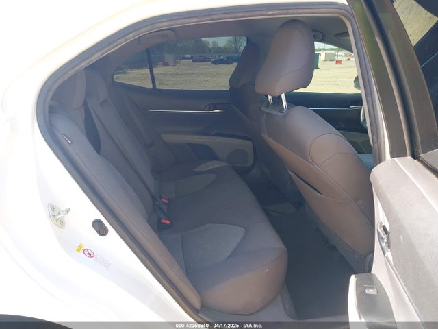 4T1B11HK1JU674343 Toyota CAMRY LE