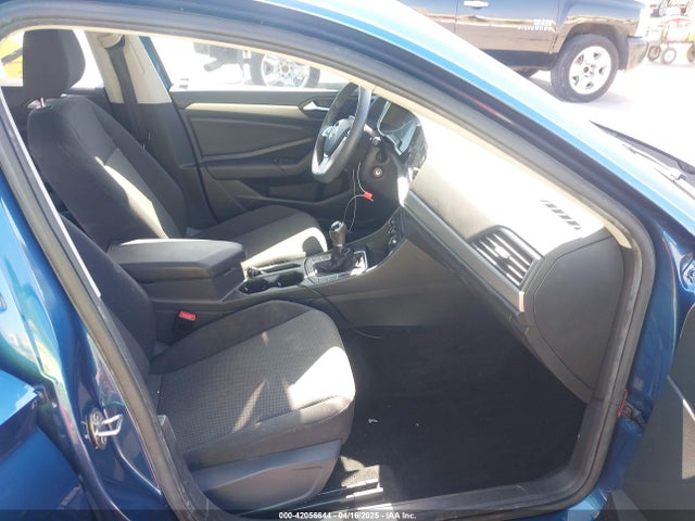 3VWN57BU1KM038009 Volkswagen Jetta 1.4t S