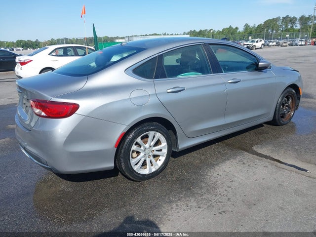 Chrysler 200 Limited 2015 1C3CCCAB2FN666556 Image 4