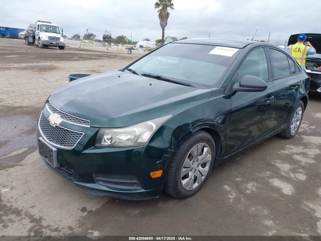 1G1PA5SG8E7199728 Chevrolet Cruze Ls Auto