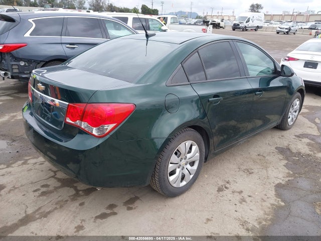 1G1PA5SG8E7199728 Chevrolet Cruze Ls Auto