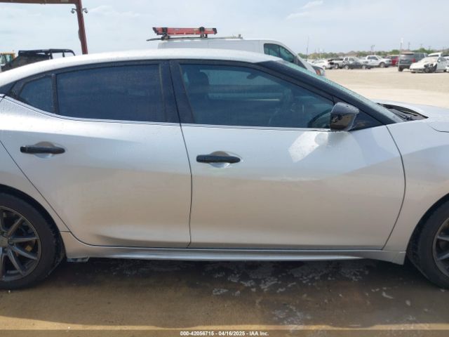 1N4AA6AP6HC440529 Nissan Maxima 3.5 S