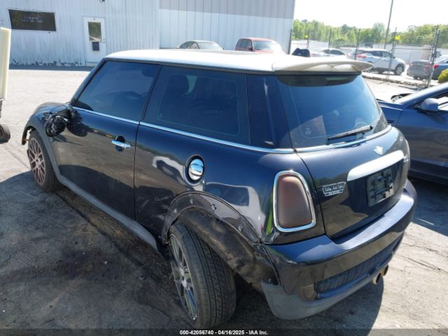 2009 MINI COOPER S WMWMF73509TW82466 Photo 2