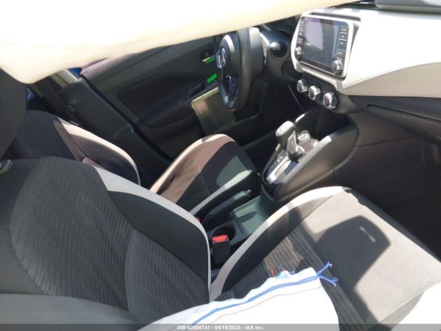 3N1CN8EV8ML874965 Nissan Versa Sv Xtronic Cvt