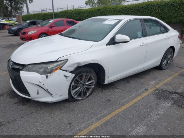 4T1BF1FK5HU454640 Toyota CAMRY SE