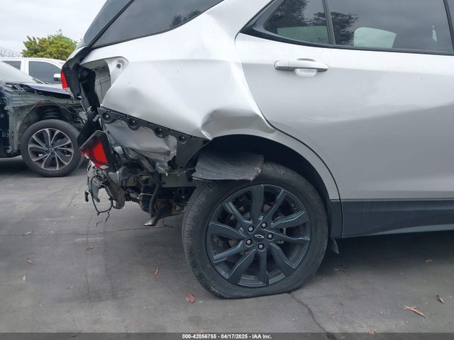 2GNAXMEV5N6125352 Chevrolet Equinox Fwd Rs
