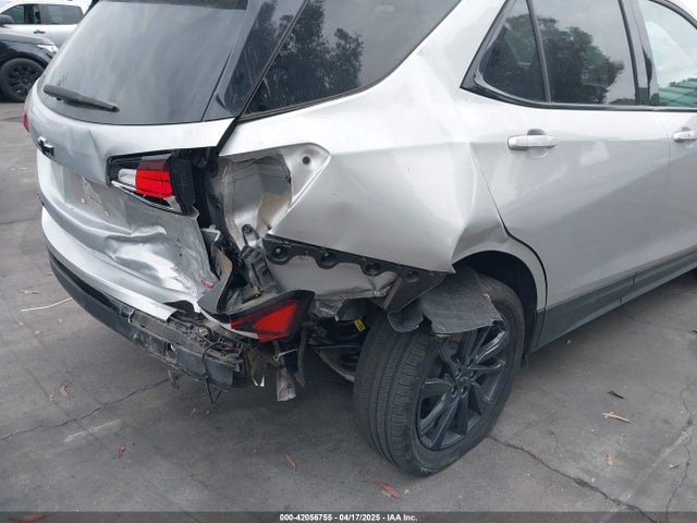 2GNAXMEV5N6125352 Chevrolet Equinox Fwd Rs