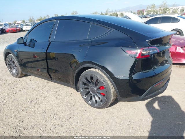 2023 TESLA MODEL Y 7SAYGDEF4PF809308 Photo 2